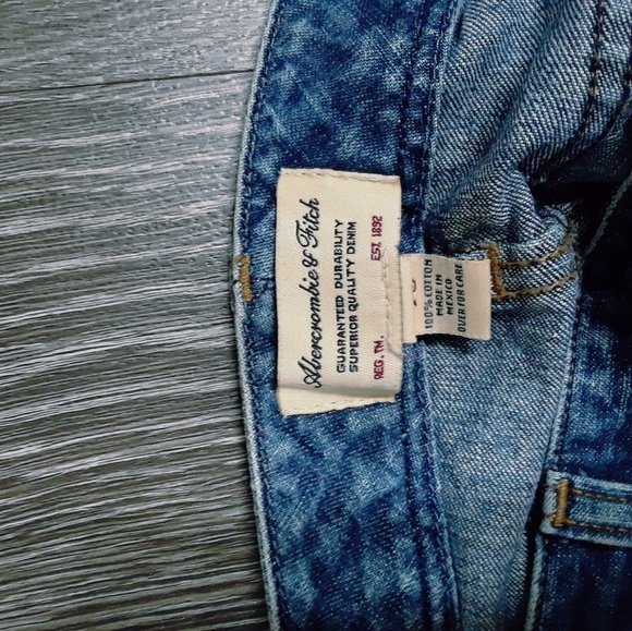 Abercrombie & Fitch Jeans - Picture 5 of 5